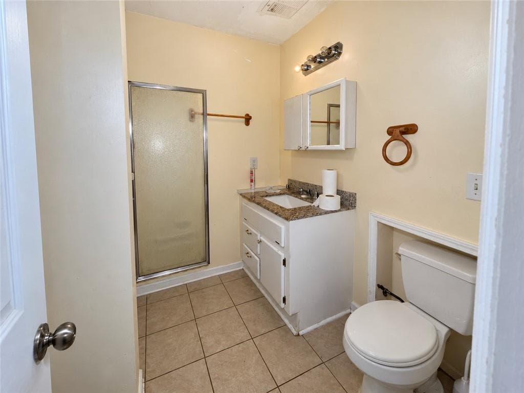 3 bedroom, 2 bathroom, 1,700 sq ft single family residence for sale at 271 Hampton Lane, Ball Ground, GA 30107 — photo 3