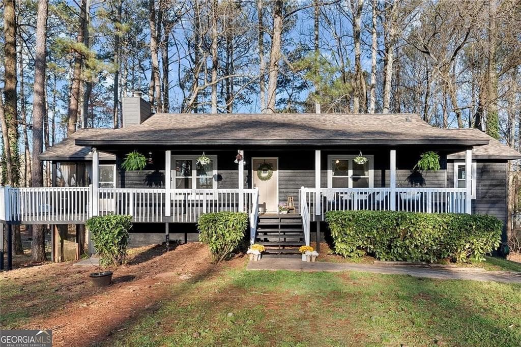 5 bedroom, 2 bathroom, 2,810 sq ft single family residence for sale at 3171 Jessica Drive, Douglasville, GA 30135