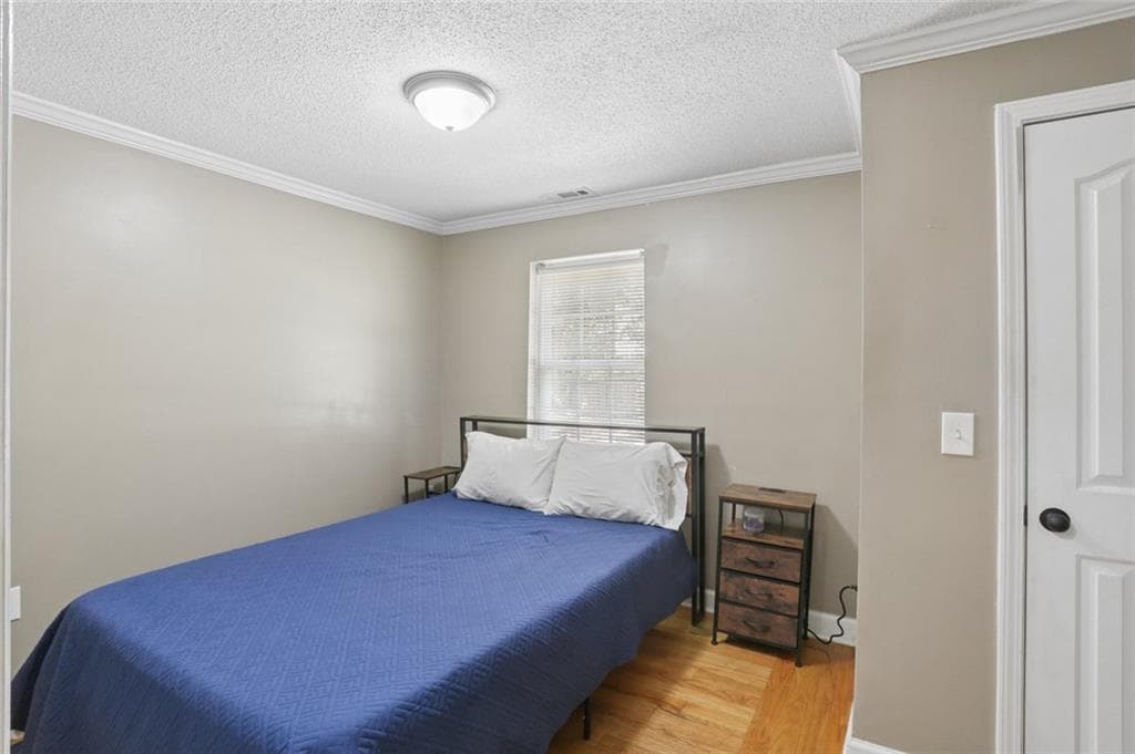 3 bedroom, 1 bathroom, 1,000 sq ft triplex for rent at 891 N Eugenia Place A, Atlanta, GA 30318 for $1,595 a month — photo 8