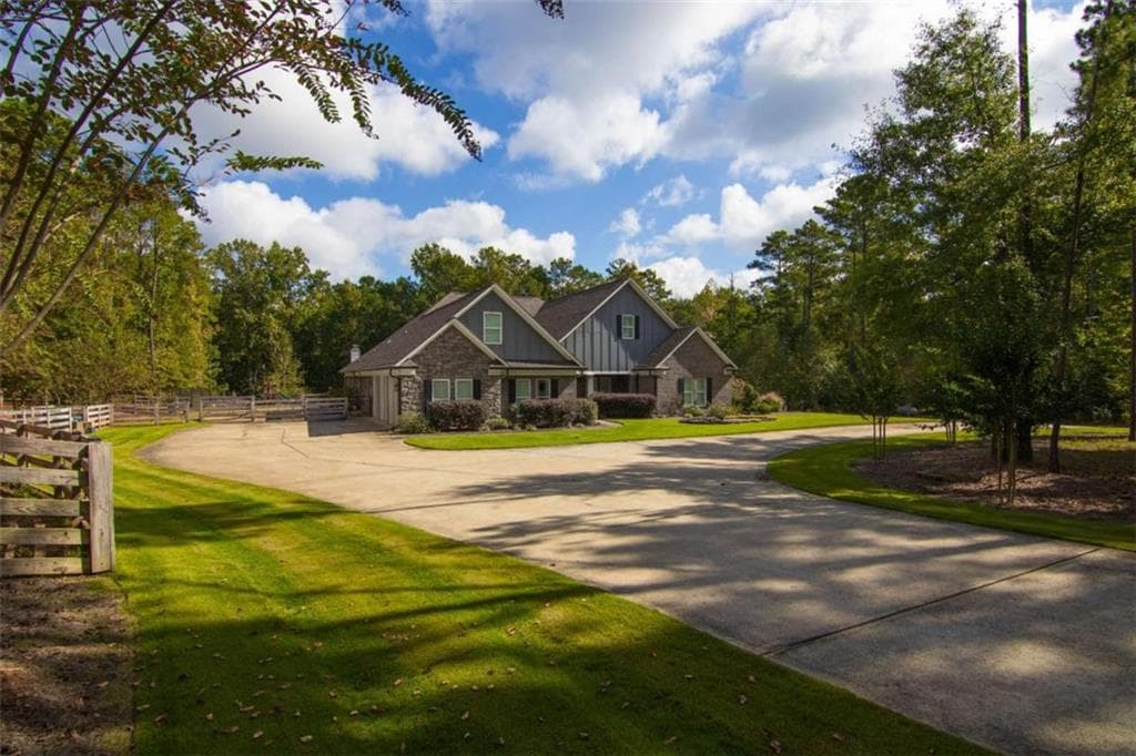 4 bedroom, 5 bathroom, 4,977 sq ft single family residence for sale at 21921 Highway 0315, Waverly Hall, GA 31831 — photo 2