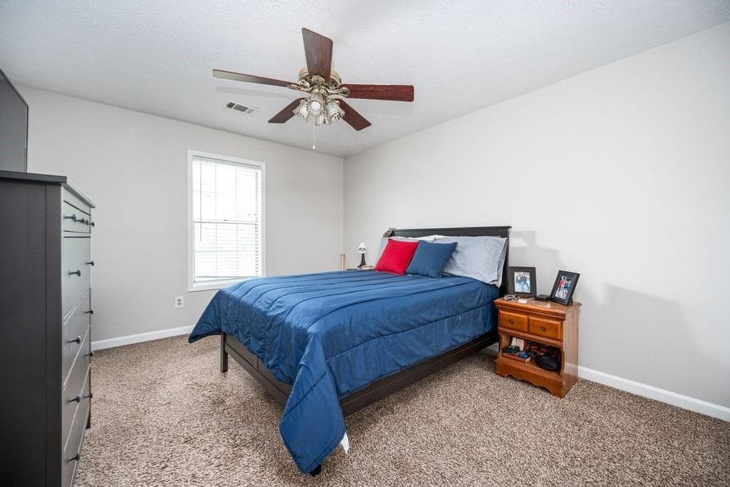2 bedroom, 1 bathroom, 1,126 sq ft condominium for sale at 1104 Natchez Trace, Sandy Springs, GA 30350 — photo 5