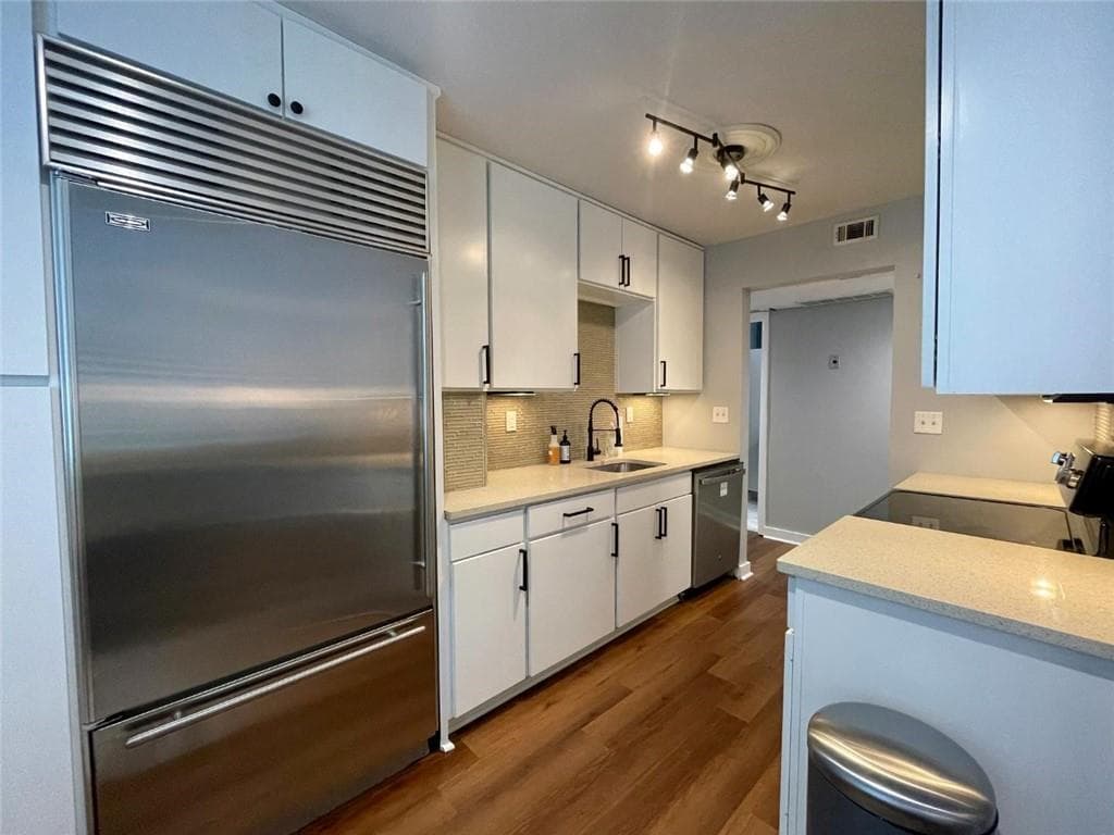 2 bedroom, 1 bathroom, 942 sq ft apartment for rent at 345 7th Street 8, Atlanta, GA 30308 for $2,195 a month — photo 4