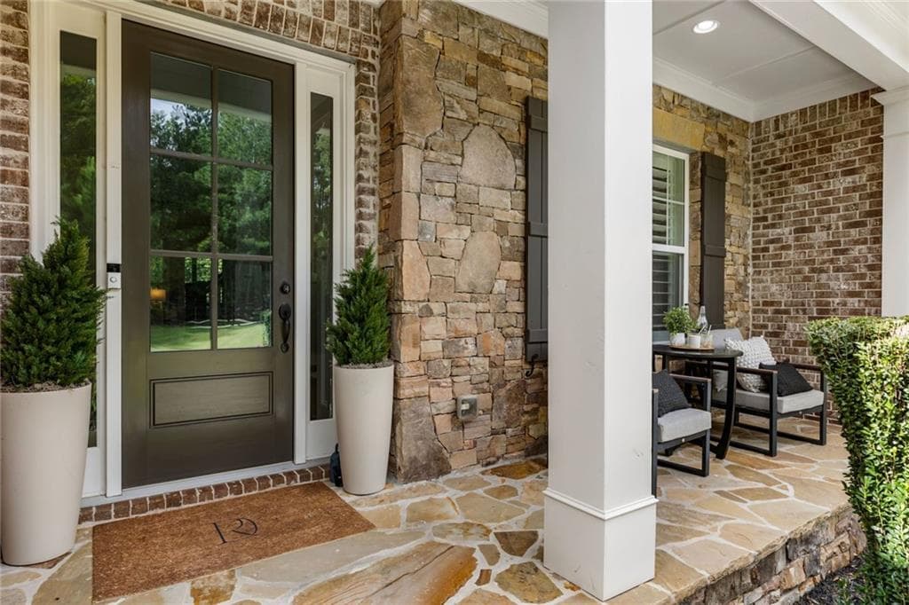 6 bedroom, 6 bathroom, 7,080 sq ft single family residence for sale at 7559 Bates Drive, Alpharetta, GA 30004 — photo 9