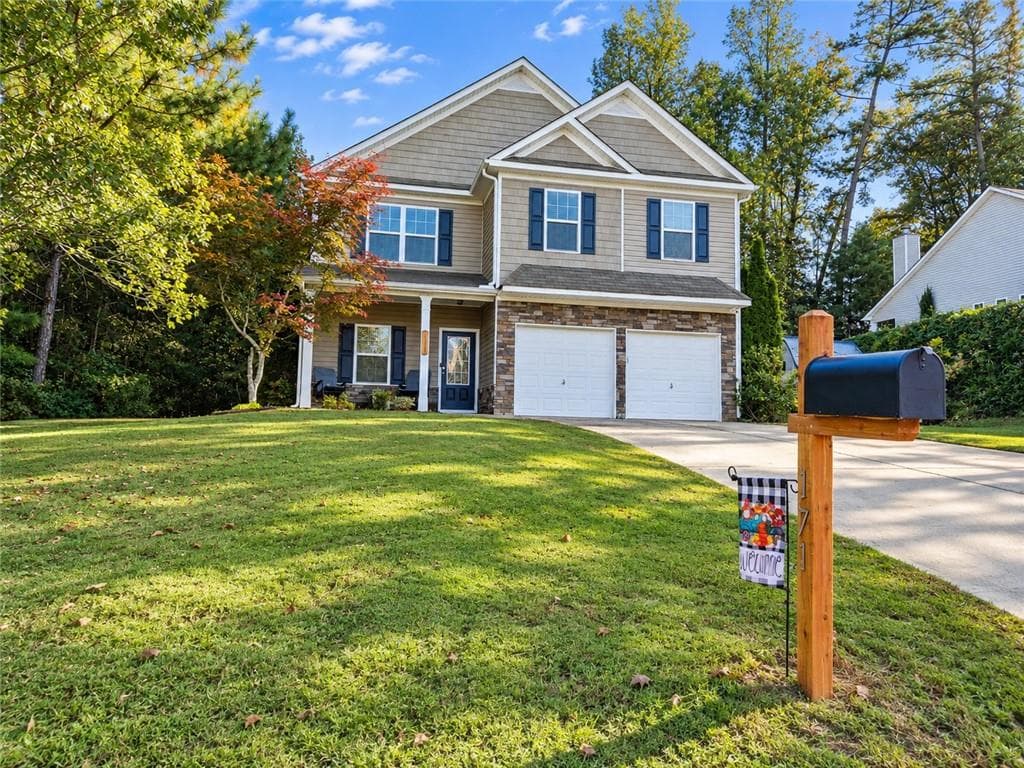 4 bedroom, 3 bathroom, 2,600 sq ft single family residence for sale at 171 Eastridge Way, Dallas, GA 30132