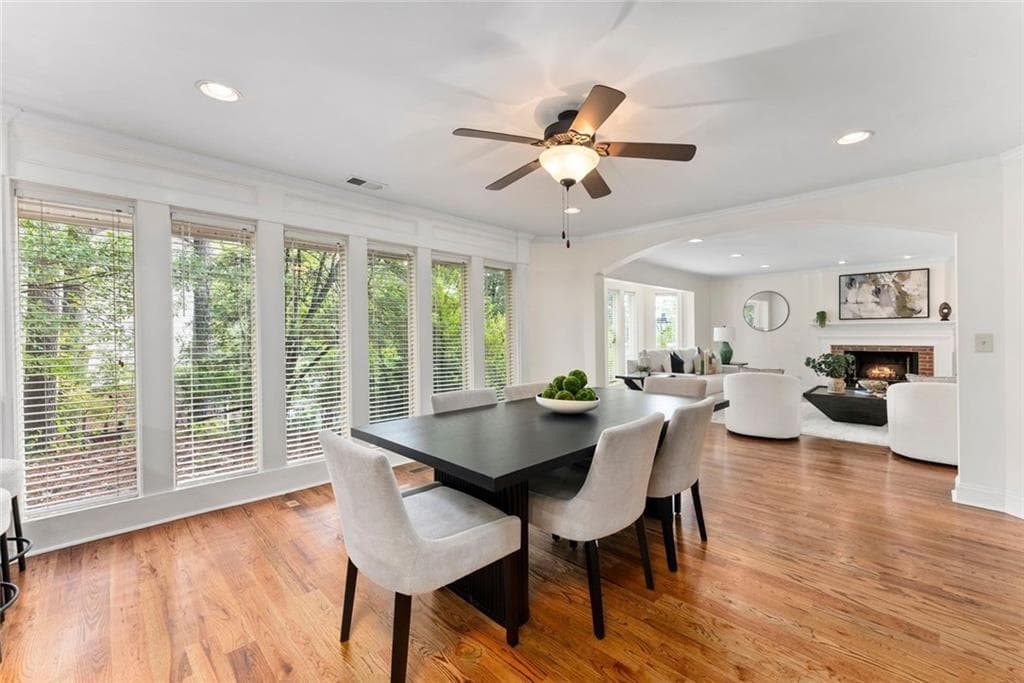 3 bedroom, 3 bathroom, 2,786 sq ft townhouse for sale at 18 Basswood Circle, Sandy Springs, GA 30328 — photo 7