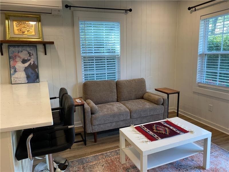 2 bedroom, 1 bathroom, 662 sq ft single family residence for rent at 1391 SE Smith Street B, Atlanta, GA 30316 for $1,500 a month — photo 4