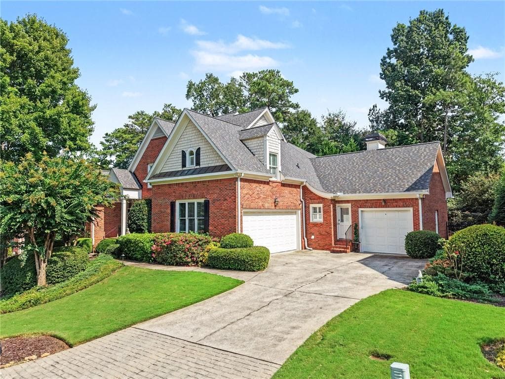 5 bedroom, 4 bathroom, 3,728 sq ft single family residence for sale at 3509 Estates Lane, Smyrna, GA 30080 — photo 1 of 38