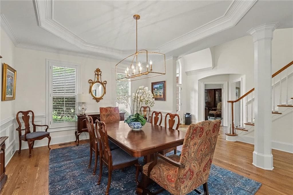 5 bedroom, 4 bathroom, 3,728 sq ft single family residence for sale at 3509 Estates Lane, Smyrna, GA 30080 — photo 6