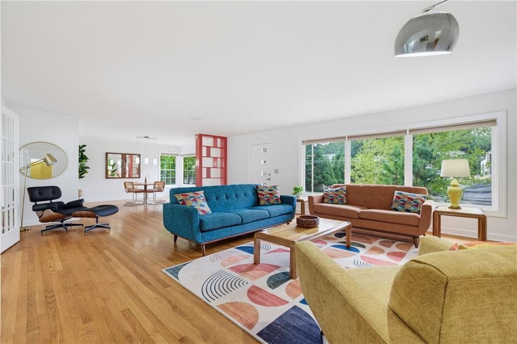 3 bedroom, 2 bathroom, 2,216 sq ft single family residence for sale at 1468 Lavista Road, Atlanta, GA 30324 — photo 3