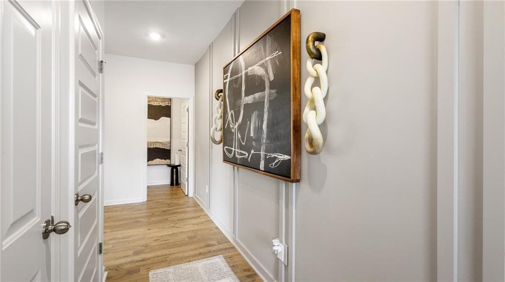 3 bedroom, 3 bathroom, 1,910 sq ft townhouse for sale at 3594 Rowlett Street, Decatur, GA 30034 — photo 2