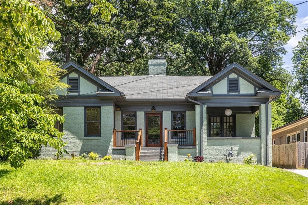 4 bedroom, 3 bathroom, 2,100 sq ft single family residence for sale at 1615 Stokes Avenue, Atlanta, GA 30310 — photo 2
