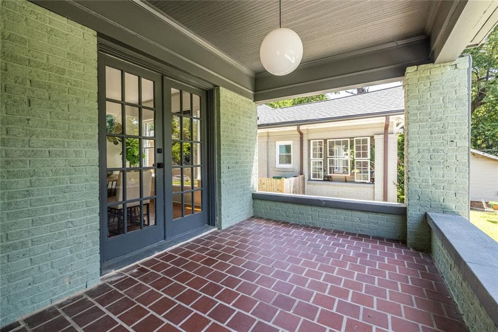4 bedroom, 3 bathroom, 2,100 sq ft single family residence for sale at 1615 Stokes Avenue, Atlanta, GA 30310 — photo 8