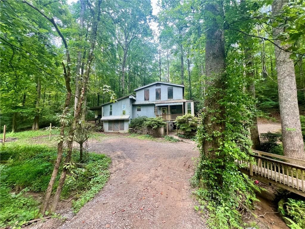 3 bedroom, 1 bathroom, 1,655 sq ft single family residence for sale at 345 Banner Circle, Ellijay, GA 30540 — photo 2