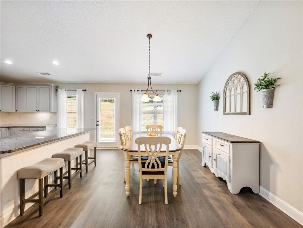 4 bedroom, 3 bathroom, 2,208 sq ft single family residence for sale at 433 Emily Forest Way, Pendergrass, GA 30567 — photo 7