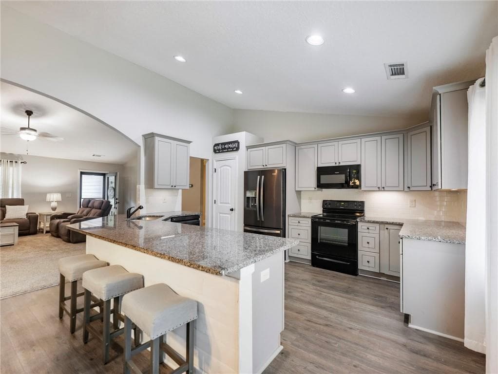 4 bedroom, 3 bathroom, 2,208 sq ft single family residence for sale at 433 Emily Forest Way, Pendergrass, GA 30567 — photo 9