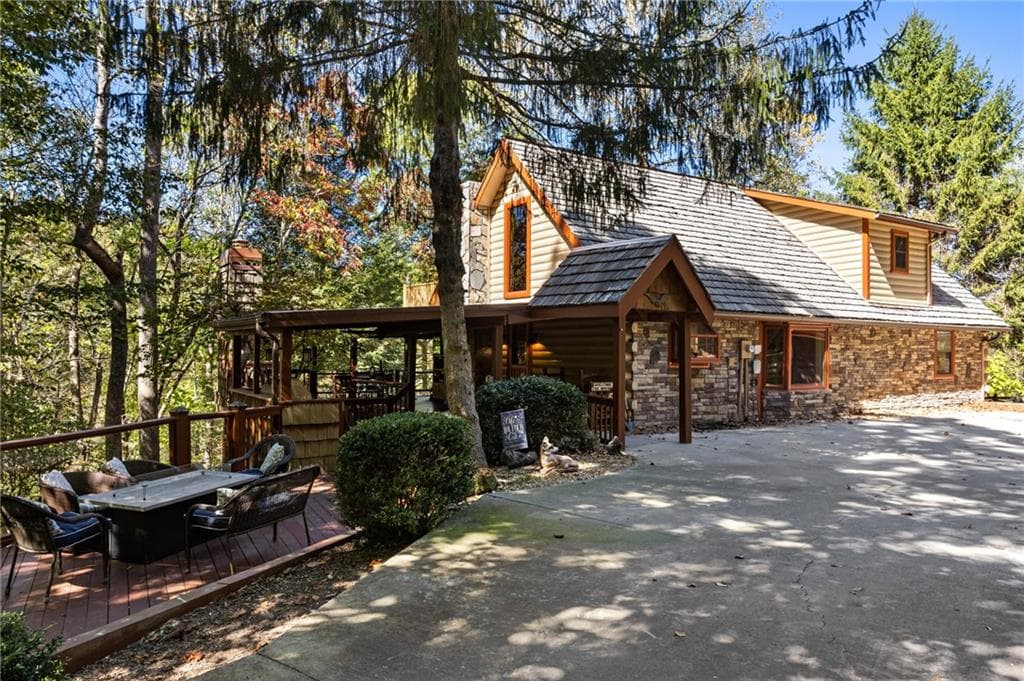 4 bedroom, 4 bathroom, 3,432 sq ft single family residence for sale at 454 High Country Drive, Morganton, GA 30560 — photo 4