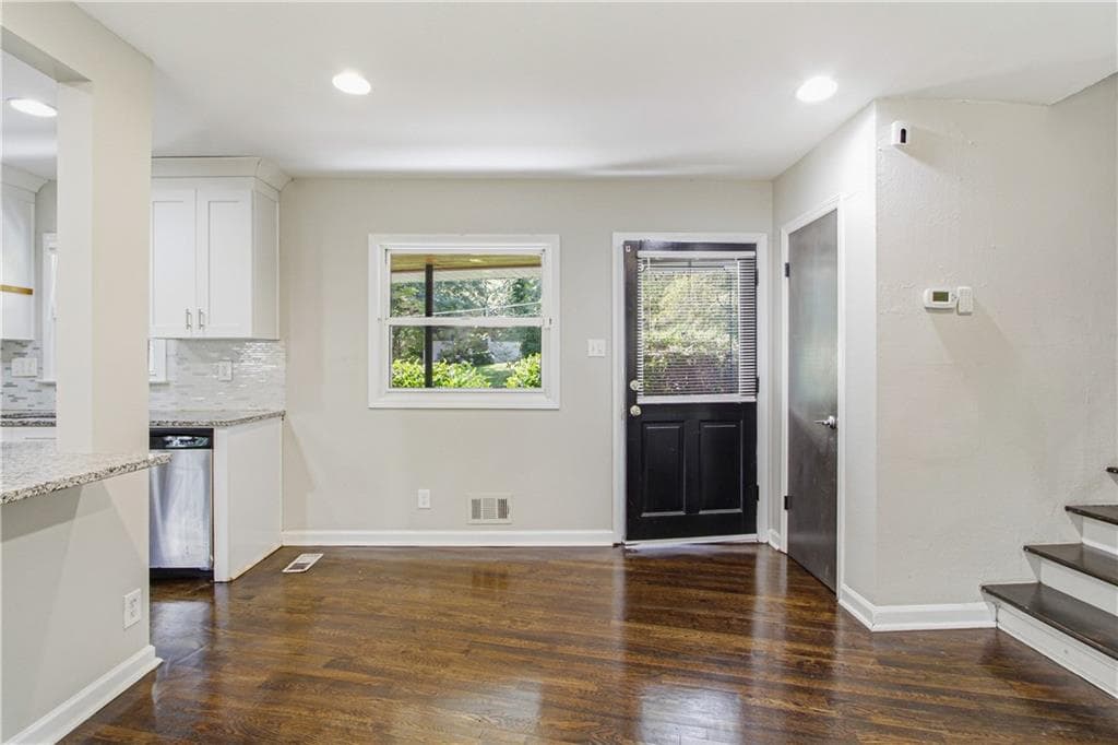 4 bedroom, 2 bathroom, 1,517 sq ft single family residence for sale at 3454 Primrose Place, Decatur, GA 30032 — photo 6