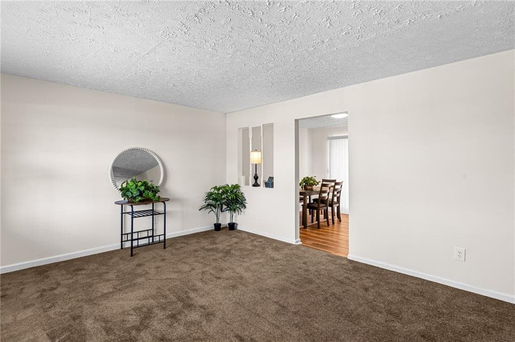 3 bedroom, 2 bathroom, 1,116 sq ft single family residence for sale at 1832 Mcdonough Road, Hampton, GA 30228 — photo 3