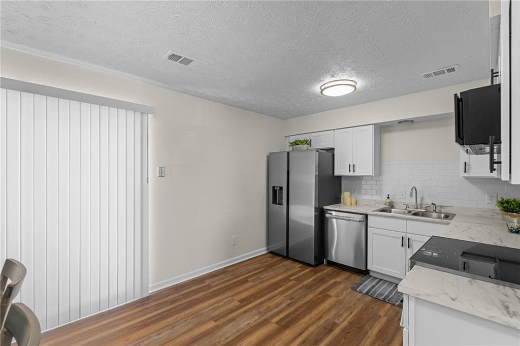 3 bedroom, 2 bathroom, 1,116 sq ft single family residence for sale at 1832 Mcdonough Road, Hampton, GA 30228 — photo 7