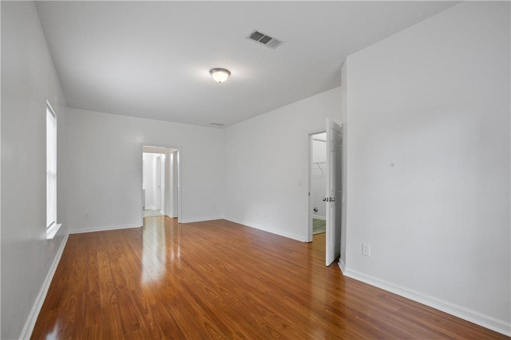5 bedroom, 3 bathroom, 2,650 sq ft single family residence for sale at 1068 S Gordon Road, Austell, GA 30168 — photo 7