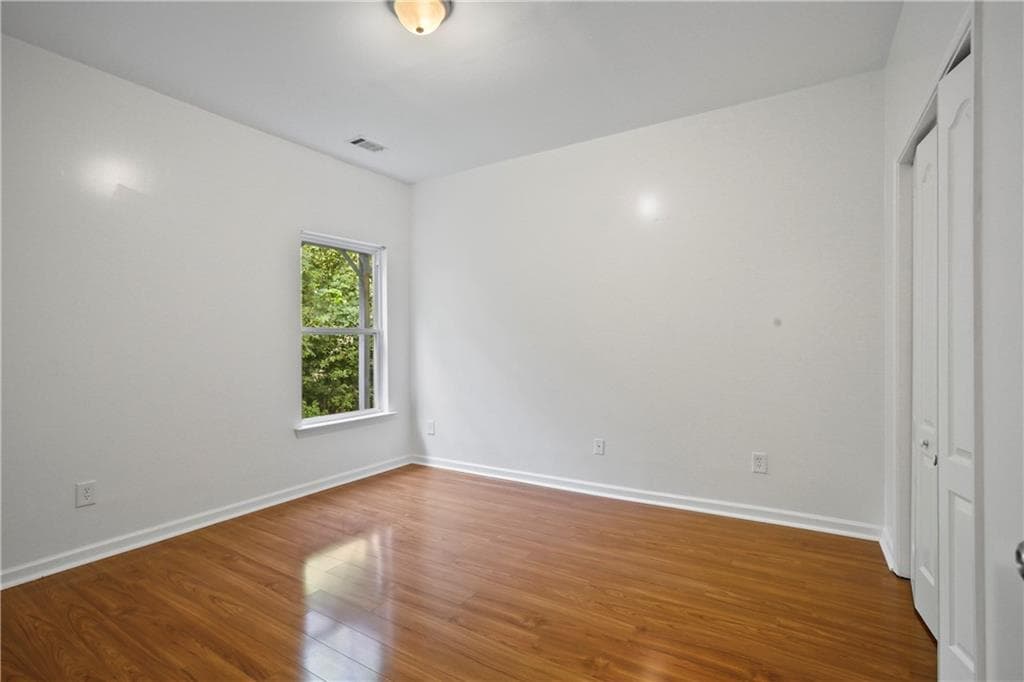 5 bedroom, 3 bathroom, 2,650 sq ft single family residence for sale at 1068 S Gordon Road, Austell, GA 30168 — photo 9
