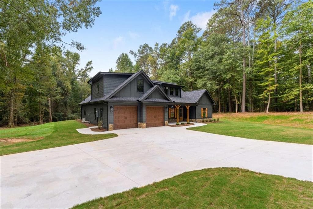 4 bedroom, 3 bathroom, 2,200 sq ft single family residence for sale at 1810 Sandy Flat Road, Bowdon, GA 30108 — photo 5