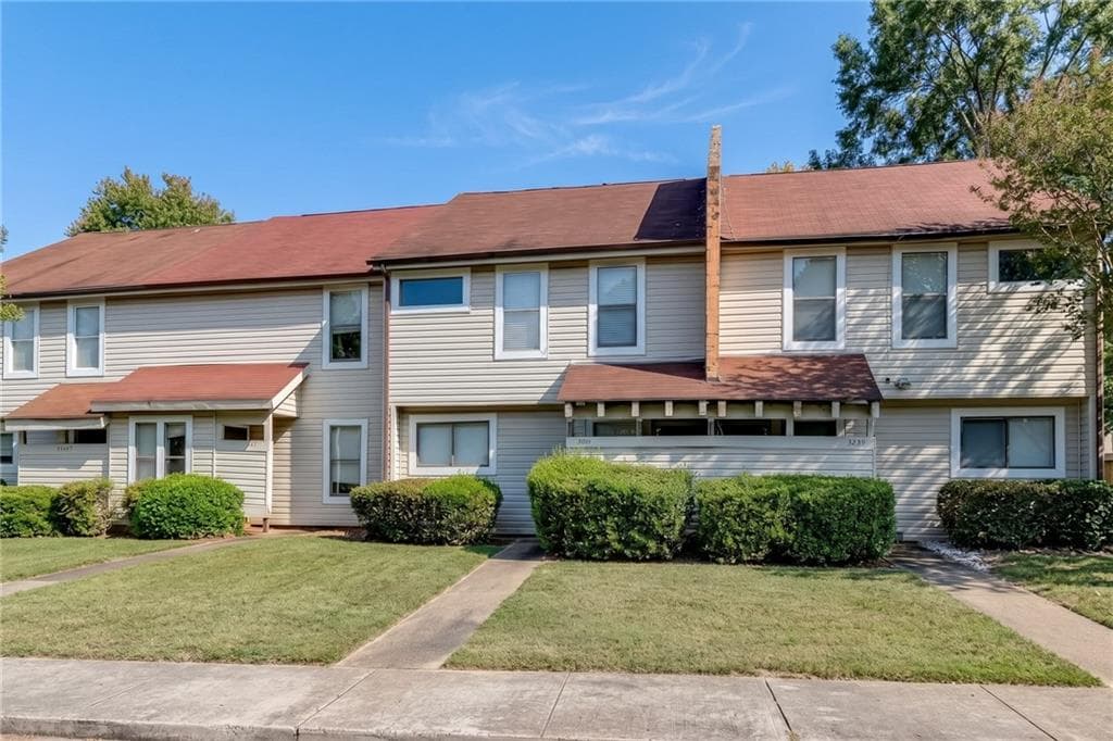 2 bedroom, 3 bathroom, 1,392 sq ft townhouse for rent at 3241 Tennington Place, Lawrenceville, GA 30044 for $1,650 a month — photo 1 of 38