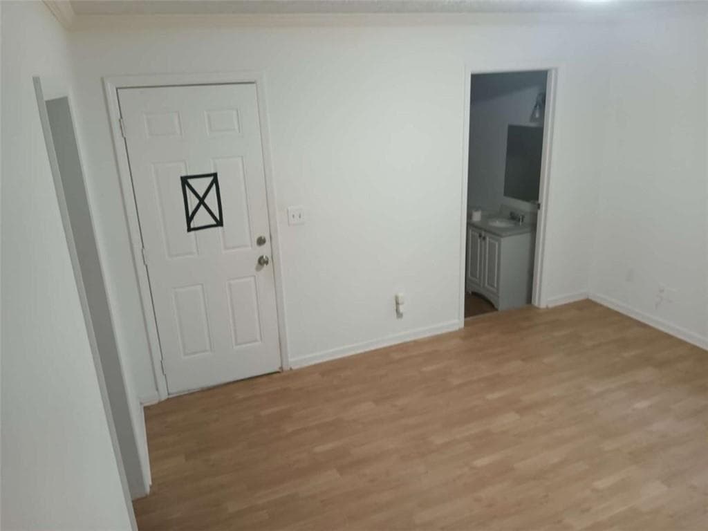3 bedroom, 3 bathroom, 1,400 sq ft single family residence for sale at 8298 Blackfoot Trail, Jonesboro, GA 30236 — photo 7