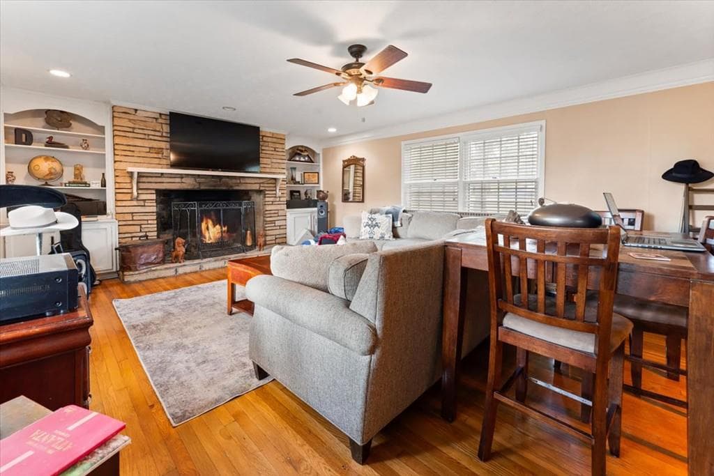 5 bedroom, 3 bathroom, 2,672 sq ft single family residence for rent at 595 Hembree Road, Roswell, GA 30076 for $3,450 a month — photo 7