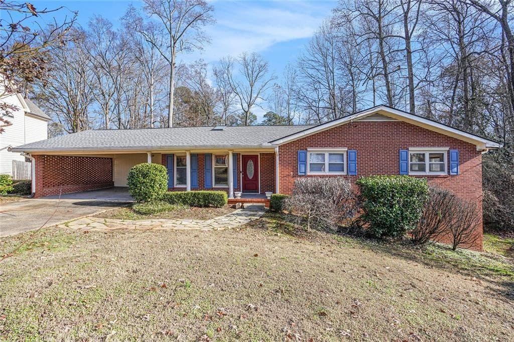 3 bedroom, 2 bathroom, 3,000 sq ft single family residence for sale at 1305 Bellemeade Circle, Mableton, GA 30126