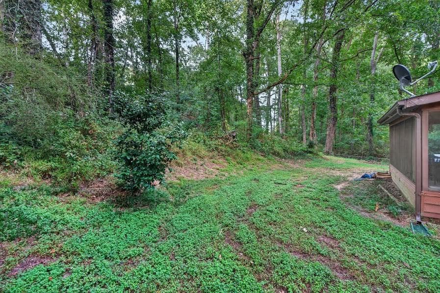 3 bedroom, 2 bathroom, 1,416 sq ft single family residence for sale at 3073 Carmel Drive, Douglasville, GA 30135 — photo 4