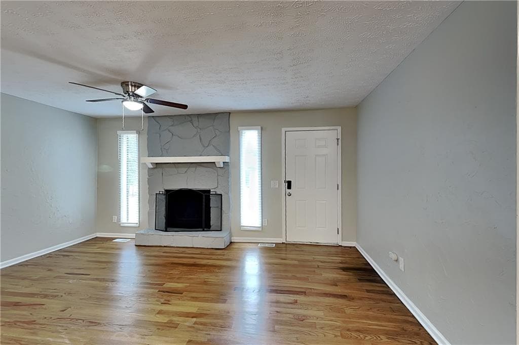 3 bedroom, 2 bathroom, 1,352 sq ft single family residence for rent at 4414 Treeline Way, Douglasville, GA 30135 for $1,840 a month — photo 2