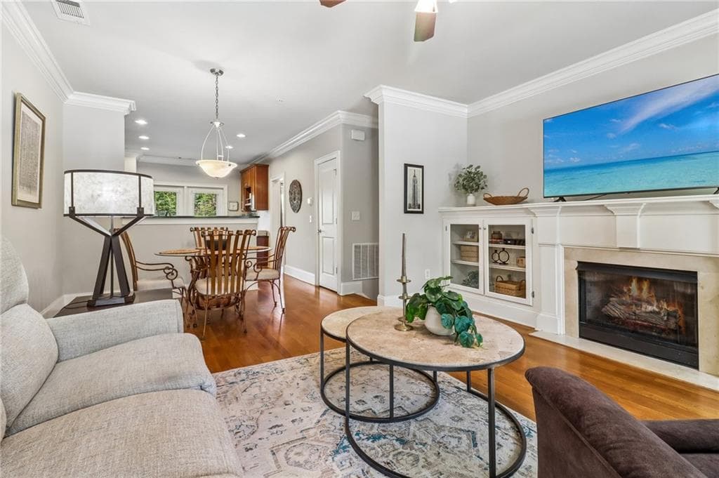2 bedroom, 2 bathroom, 1,160 sq ft townhouse for sale at 6434 Chariot Street 3, Sandy Springs, GA 30328 — photo 6