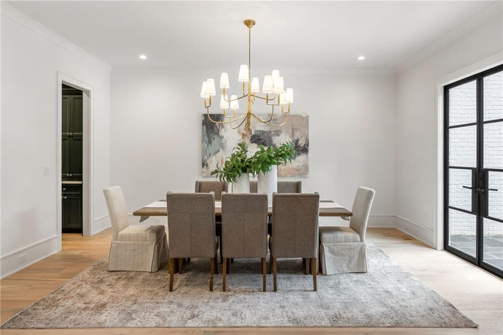 6 bedroom, 7 bathroom, 7,228 sq ft single family residence for sale at 1347 W Wesley Road, Atlanta, GA 30327 — photo 4