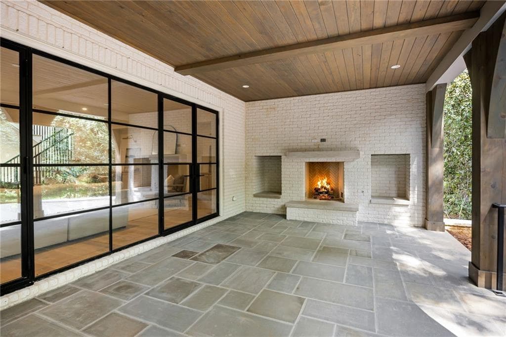 6 bedroom, 7 bathroom, 7,228 sq ft single family residence for sale at 1347 W Wesley Road, Atlanta, GA 30327 — photo 10