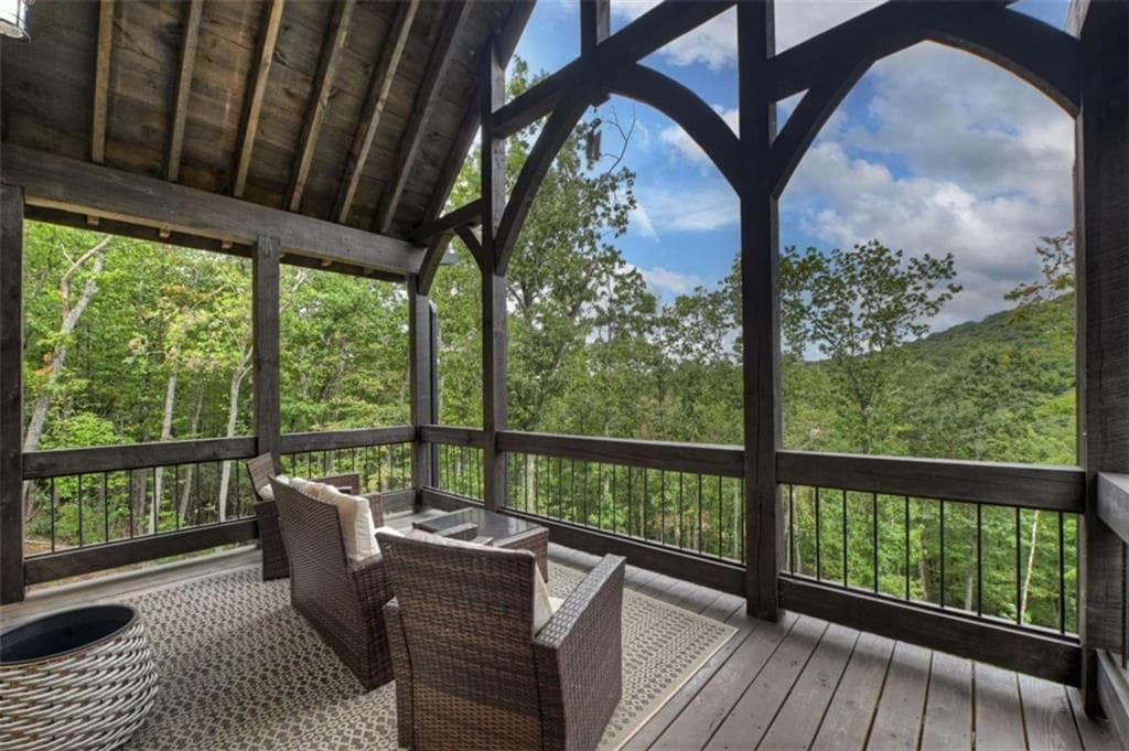 4 bedroom, 5 bathroom, 3,942 sq ft single family residence for sale at 528 Cloudland Drive, Ellijay, GA 30536 — photo 7