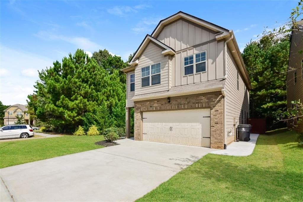 4 bedroom, 3 bathroom, 2,172 sq ft single family residence for sale at 5097 Rapahoe Trail, Atlanta, GA 30349 — photo 2