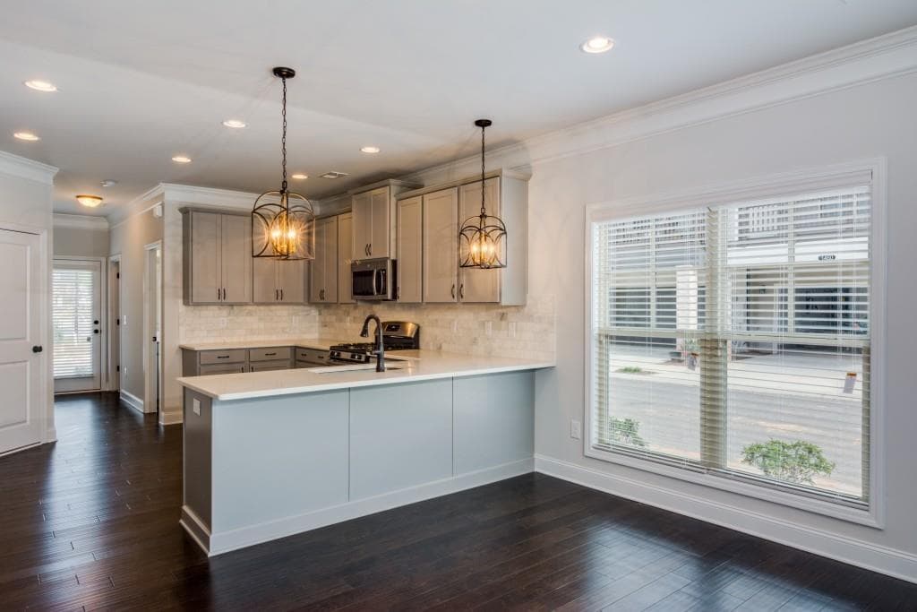 3 bedroom, 3 bathroom, 2,050 sq ft townhouse for sale at 3762 Ledgemont Drive, Suwanee, GA 30024 — photo 8