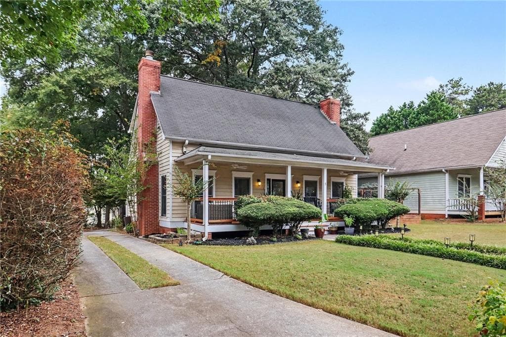 4 bedroom, 3 bathroom, 2,502 sq ft single family residence for sale at 5 Beauregard Court, Fayetteville, GA 30215 — photo 3