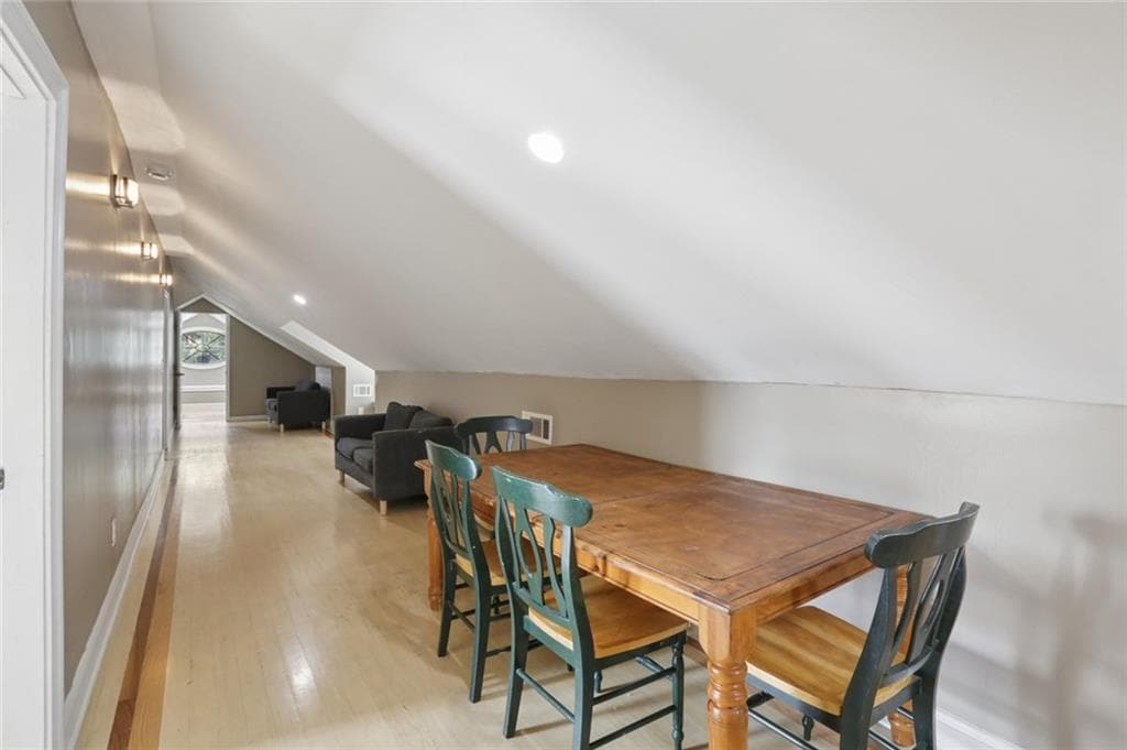3 bedroom, 2 bathroom, 4,771 sq ft triplex for rent at 891 N Eugenia Place C, Atlanta, GA 30318 for $2,195 a month — photo 9