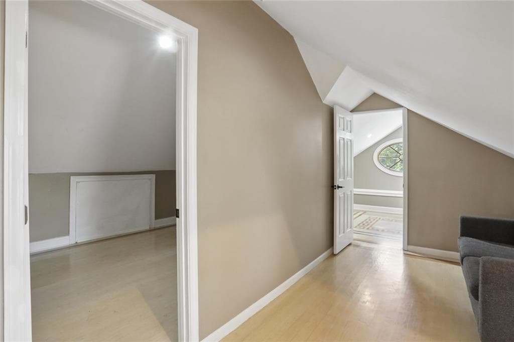 3 bedroom, 2 bathroom, 4,771 sq ft triplex for rent at 891 N Eugenia Place C, Atlanta, GA 30318 for $2,195 a month — photo 10