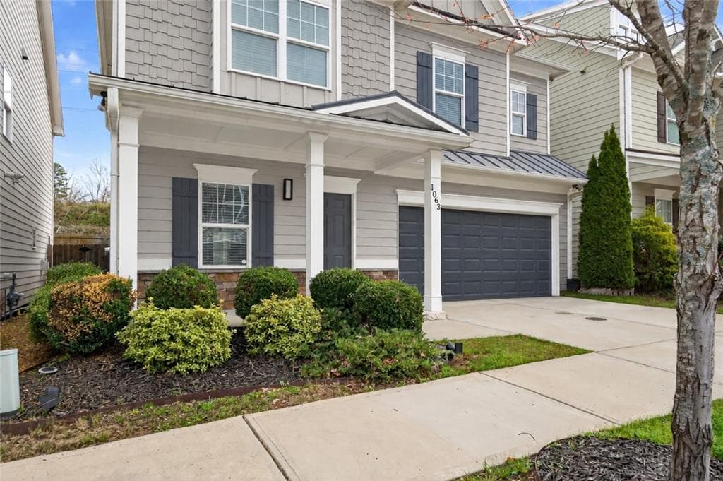 4 bedroom, 3 bathroom, 2,186 sq ft single family residence for rent at 1063 Johnsons Grove, Atlanta, GA 30318 for $3,600 a month — photo 3