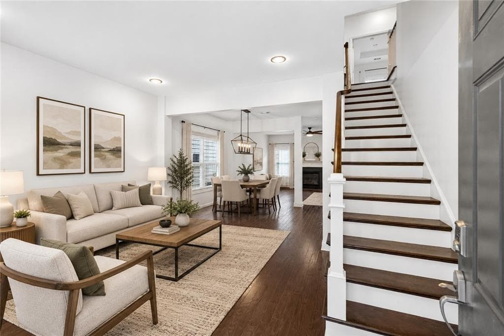 4 bedroom, 3 bathroom, 2,186 sq ft single family residence for rent at 1063 Johnsons Grove, Atlanta, GA 30318 for $3,600 a month — photo 5