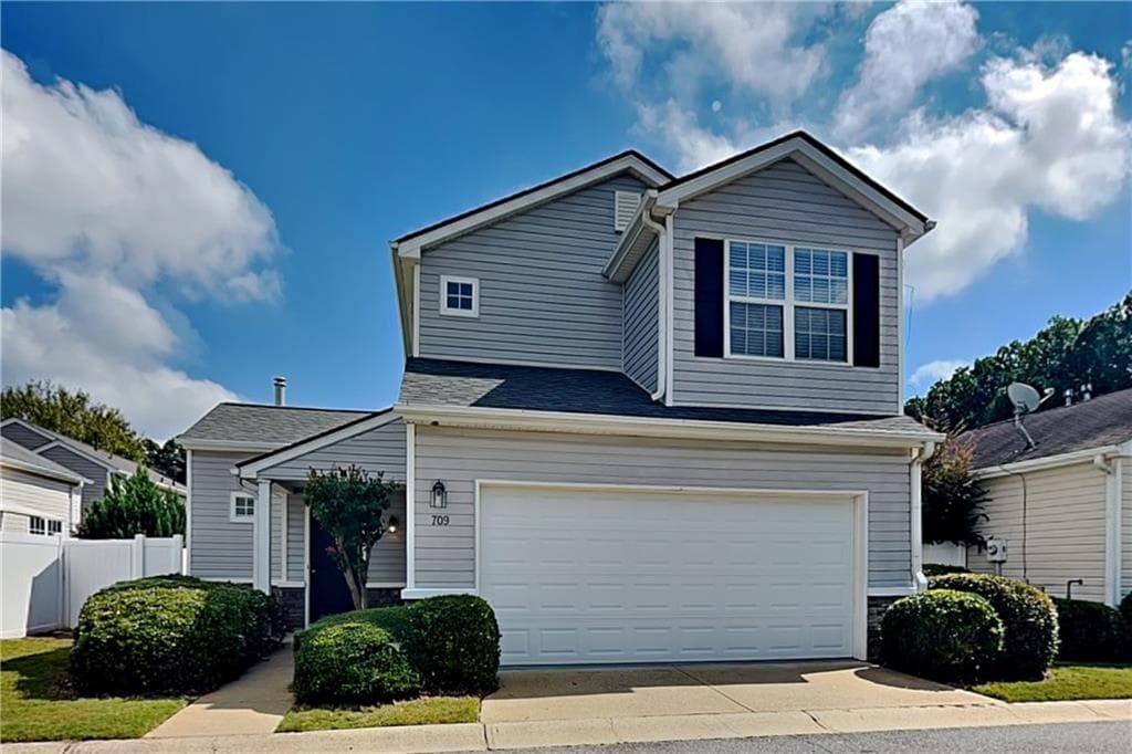 3 bedroom, 3 bathroom, 1,221 sq ft single family residence for rent at 709 Bedford Court, Woodstock, GA 30188 for $2,050 a month — photo 1 of 19