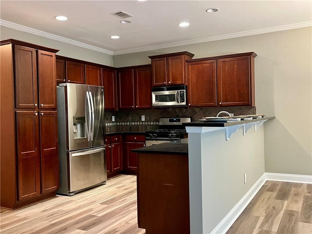 2 bedroom, 3 bathroom, 2,222 sq ft townhouse for rent at 300 Snowgoose Court, Alpharetta, GA 30022 for $2,900 a month — photo 6