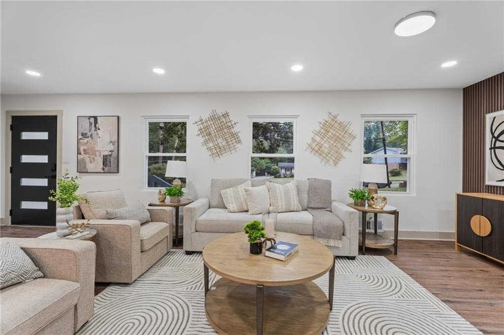 5 bedroom, 3 bathroom, 2,061 sq ft single family residence for sale at 2921 Pine Valley Circle, East Point, GA 30344 — photo 7