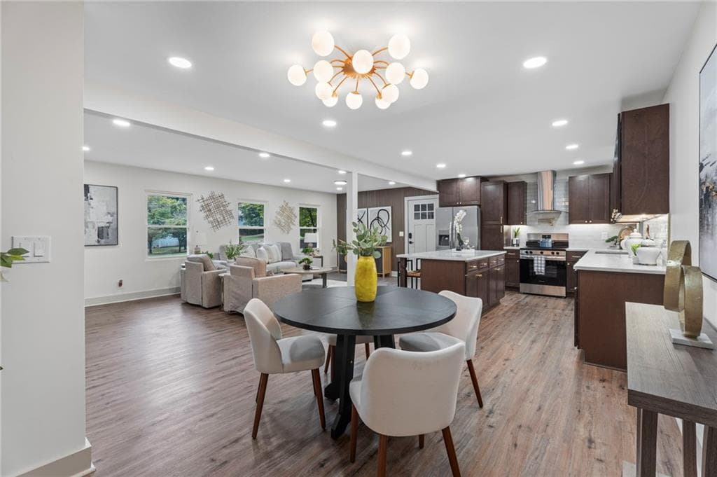 5 bedroom, 3 bathroom, 2,061 sq ft single family residence for sale at 2921 Pine Valley Circle, East Point, GA 30344 — photo 10