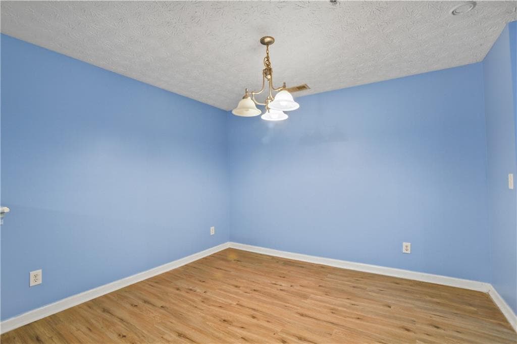 3 bedroom, 2 bathroom, 1,292 sq ft condominium for rent at 12203 Fairington Ridge Cir, Lithonia, GA 30038 for $1,800 a month — photo 3
