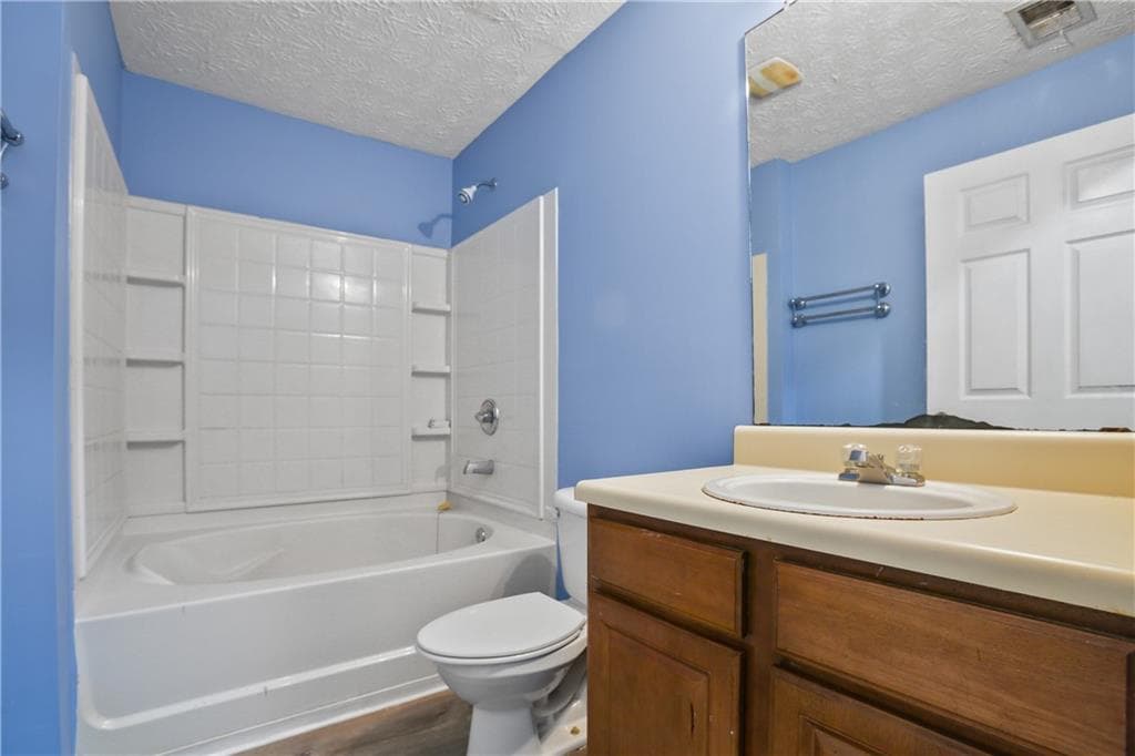 3 bedroom, 2 bathroom, 1,292 sq ft condominium for rent at 12203 Fairington Ridge Cir, Lithonia, GA 30038 for $1,800 a month — photo 9