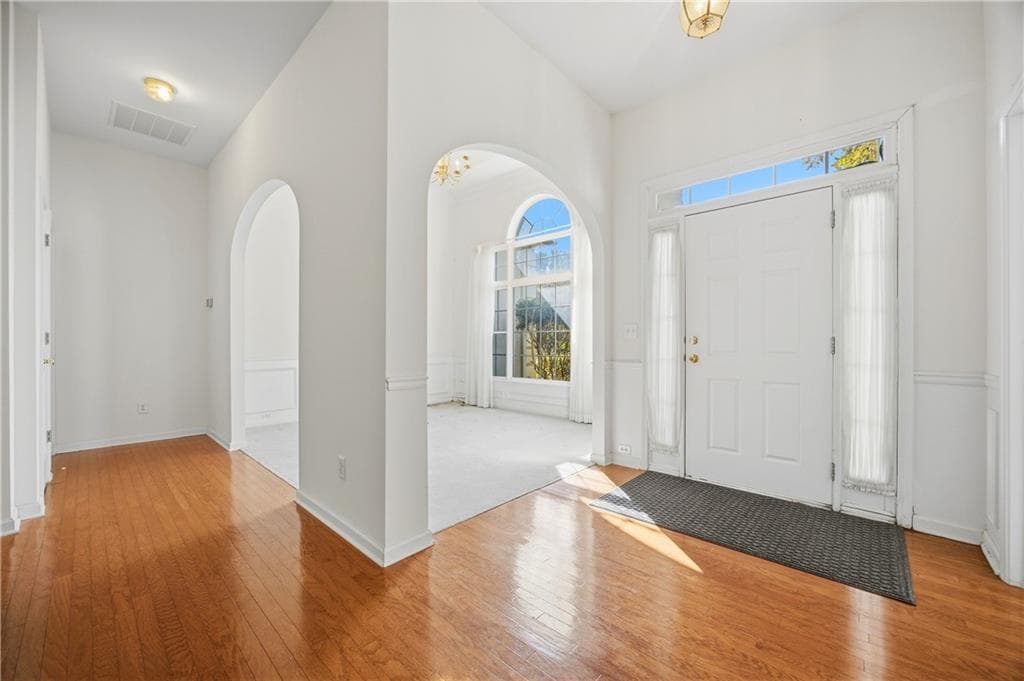 4 bedroom, 2 bathroom, 2,347 sq ft single family residence for sale at 4014 Villa Lake Road, Powder Springs, GA 30127 — photo 4